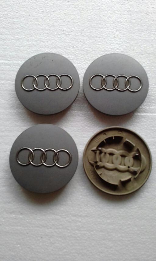 Vehicles Tyne and Wear Sunderland - Photos for Audi alloy wheel BBS centre caps