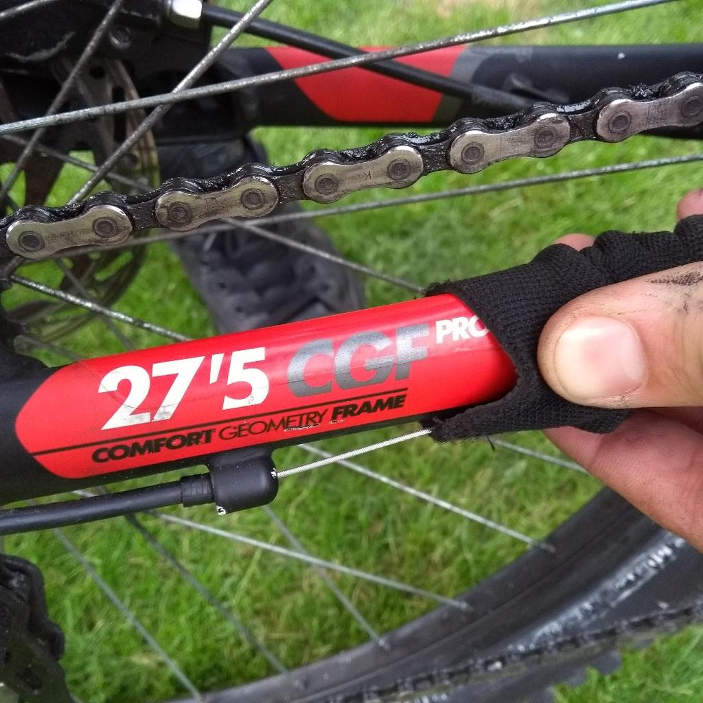 Hardtail mountain bike btwin rockrider 560 in M19 Manchester for £70.