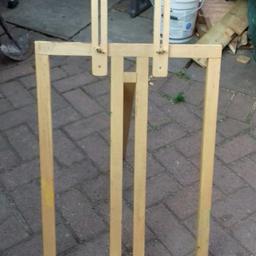 folding painting easel pick up or can deliver local