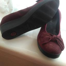 lovely Van Daal shoes size 6,worn once.