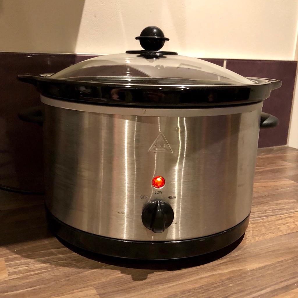 Home Stainless Steel Slow Cooker 3L in Preston for £5.00 for