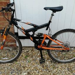 Men's Mountain Bike purchased from Halfords , good sold bike. Has sat for 18 months unused, needs tyres pumping and brakes adjusting once tyres pumped small jobs. 
Geared Bike. 
Some signed of wear, slight rust in under saddle and handle bar. nothing major. ideal for cycling too and from work etc. Hence low price.