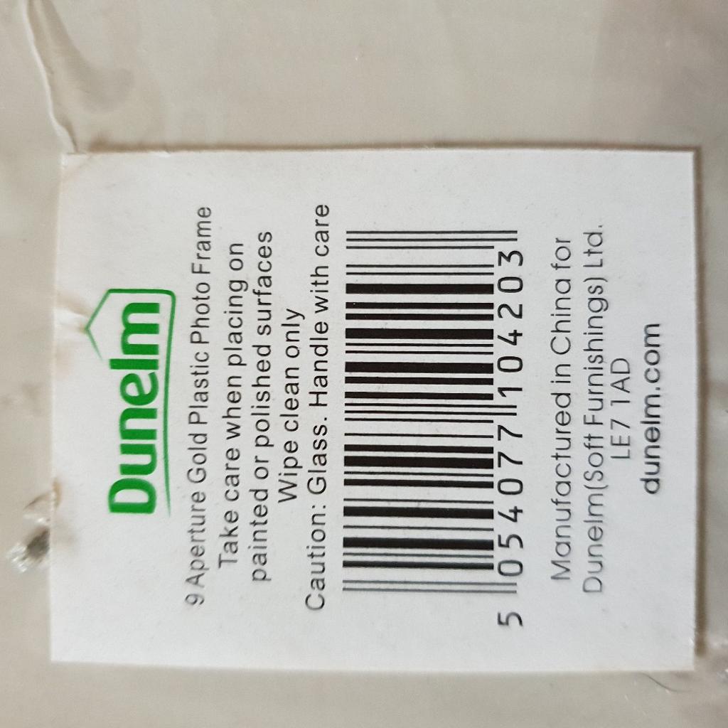 dunelm 9 aperture gold plastic frames in N4 Islington für 11,00 £ zum