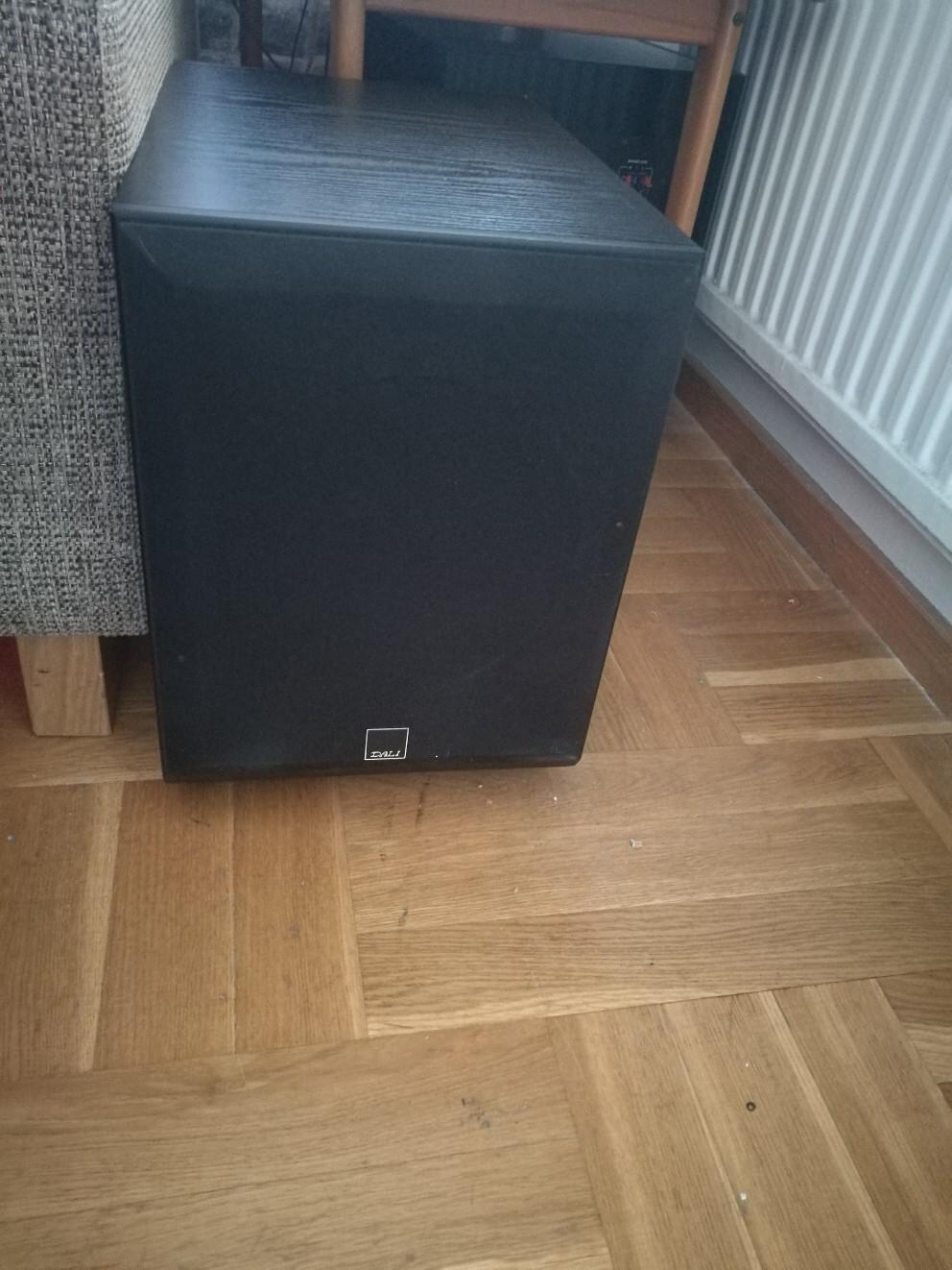subwoofer dali trio aw8 in 174 53 Sundbyberg für SEK 500,00 zum Verkauf