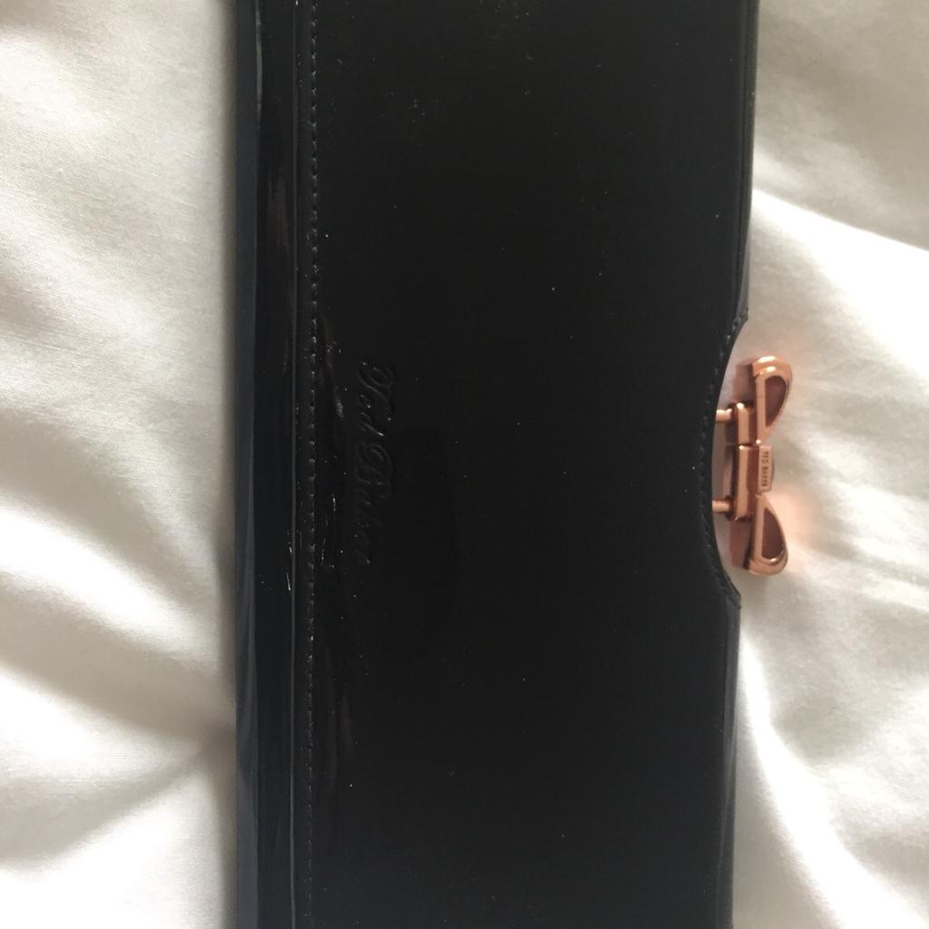 Ted baker purse on sale black and rose gold