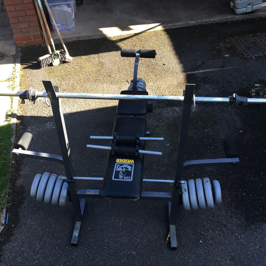 Weider 224 Weight Bench and Weights in B61 Bromsgrove for 30.00