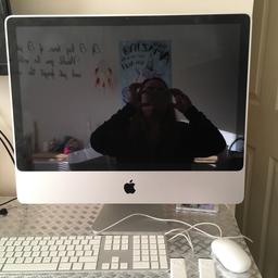 Imac selling this as it’s just sat in the box collecting dust it’s been extremely looked after hasn’t been used for about a year have reduced the price from £180 to £140 Ono