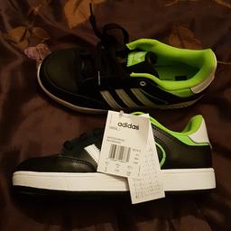 Black and Green, size 4.5.
never been worn,
without box

buyer collects