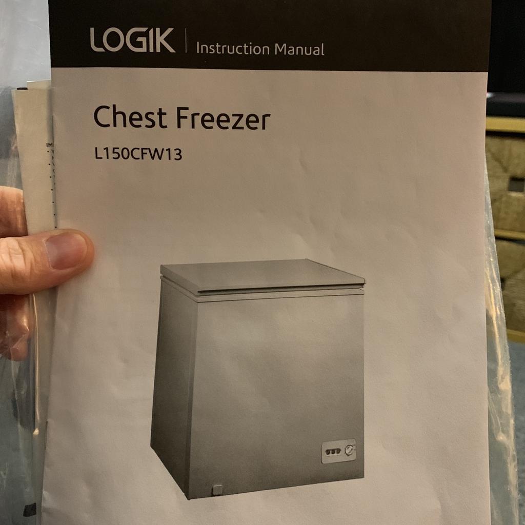 Logik L150CFW13 Chest Freezer in KT15 Runnymede for £30.00 for sale