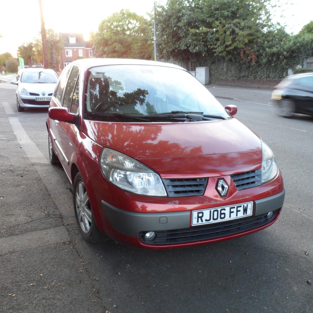 2006 Metallic Red Renault Scenic DCi with MOT in B27 Solihull for £450.