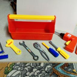Mein Sohnemann verkauft seine Werkzeugkiste inkl. Werkzeug.
Gebraucht aber voll funktionstüchtig!!