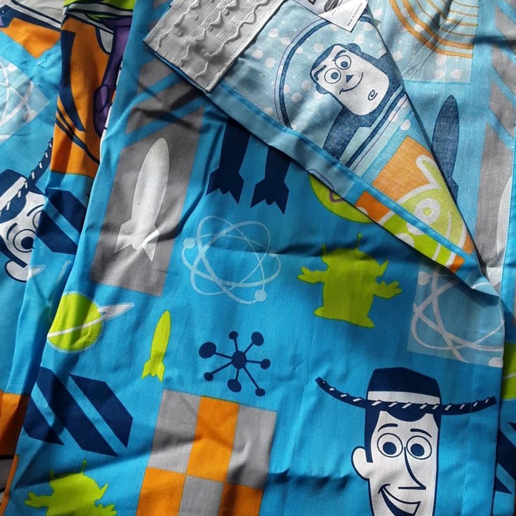 Toy Story Curtains and bedding bundle in WA11 Helens für 20,00 £ zum