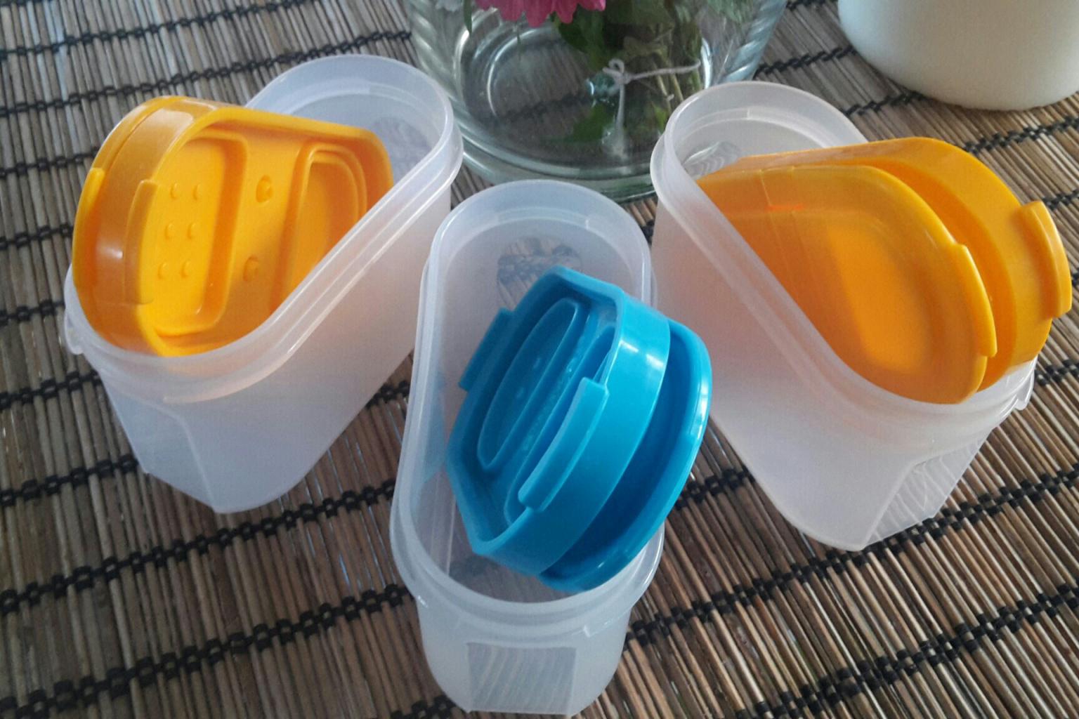 Tupperware Gewürzdosen neuwertig in 21720 Grünendeich for €10.00 for ...