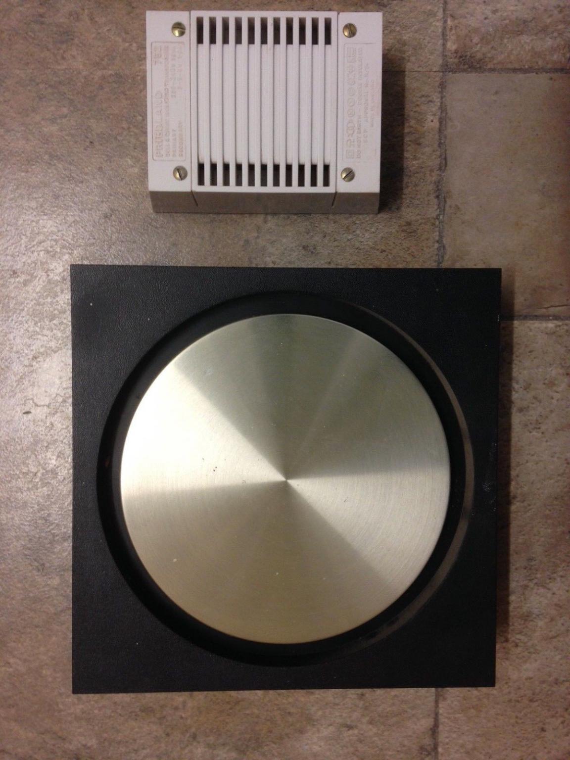 Vintage Friedland Wired Door Chime Bell in South Staffordshire for £9.