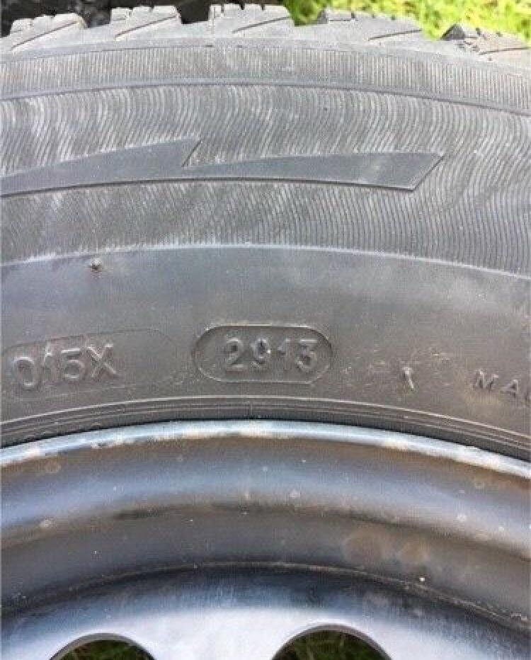 4 Winterreifen Komplettrad Satz 195/65 R15 in 22949 Ammersbek für 99,00 ...