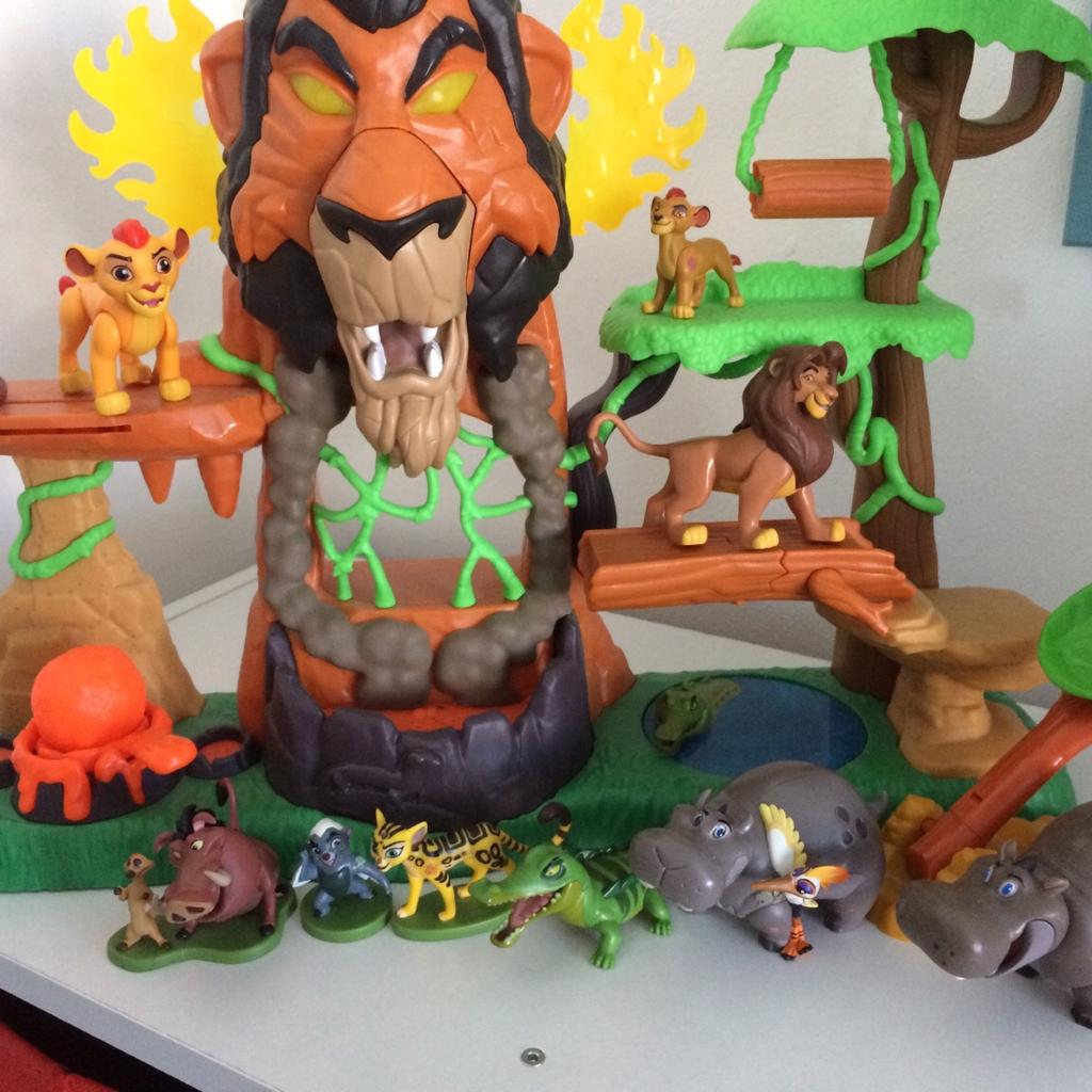 Lion guard playset in SE12 Royal Borough of Greenwich for £30.00 for