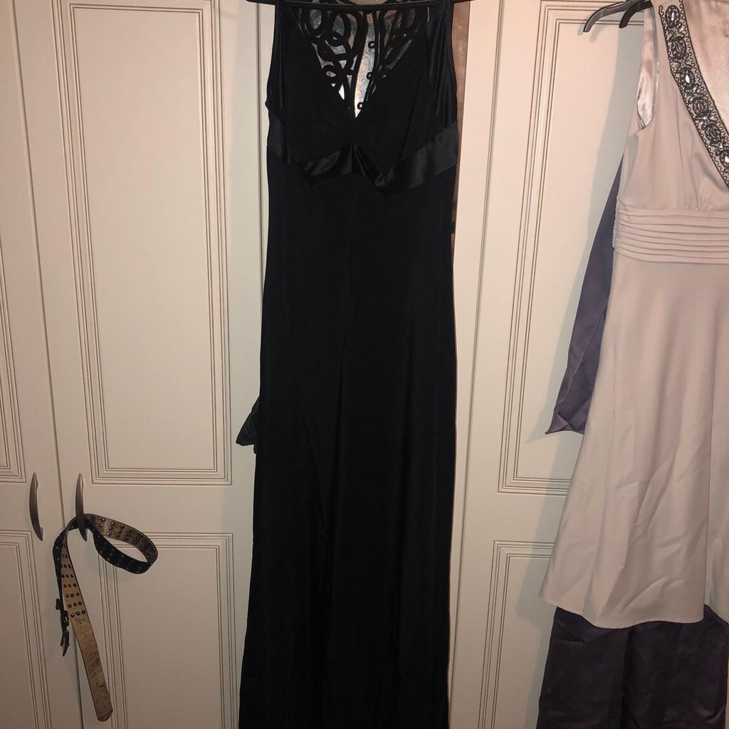 Worn once
Floor length dress
Size 12
Black lace detail on back
From designer range Debenhams
Paid around 200
Collection only