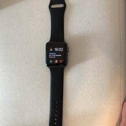 Verkaufe eine neuwertige Apple Watch der ersten Generation.
Farbe: Space Grau mit Sportarmband, schwarz.
Gehäuse Größe: 42 mm