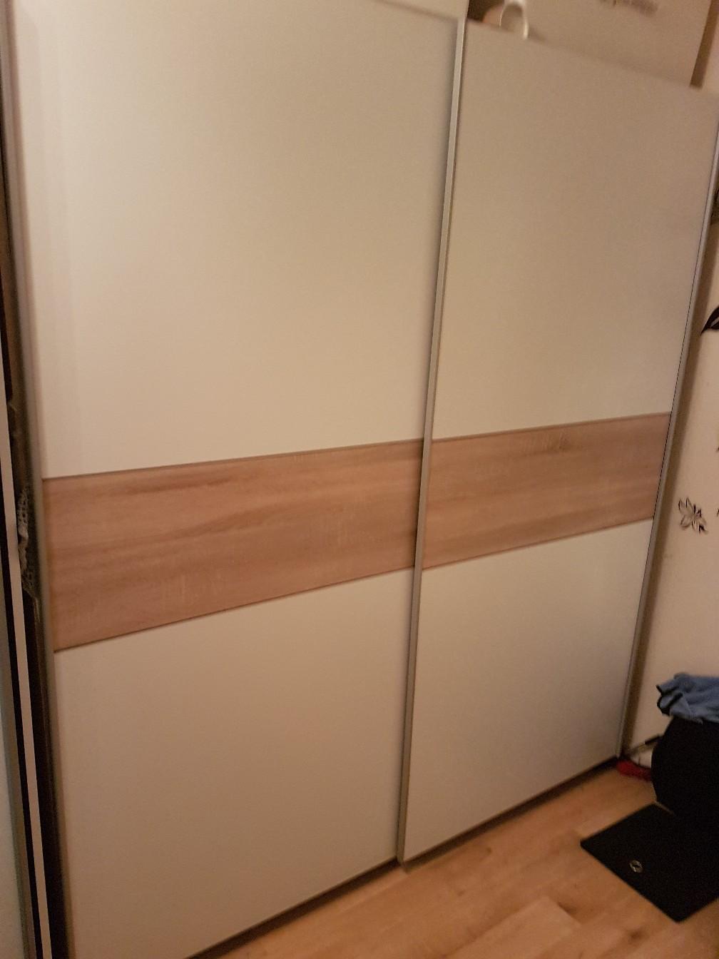 Schwebentüre schrank Kleiderschrank von Poco in 68169 Mannheim für 45,00 € zum Verkauf