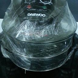 Daewoo halogen cooker .used twice but very clean and in working order