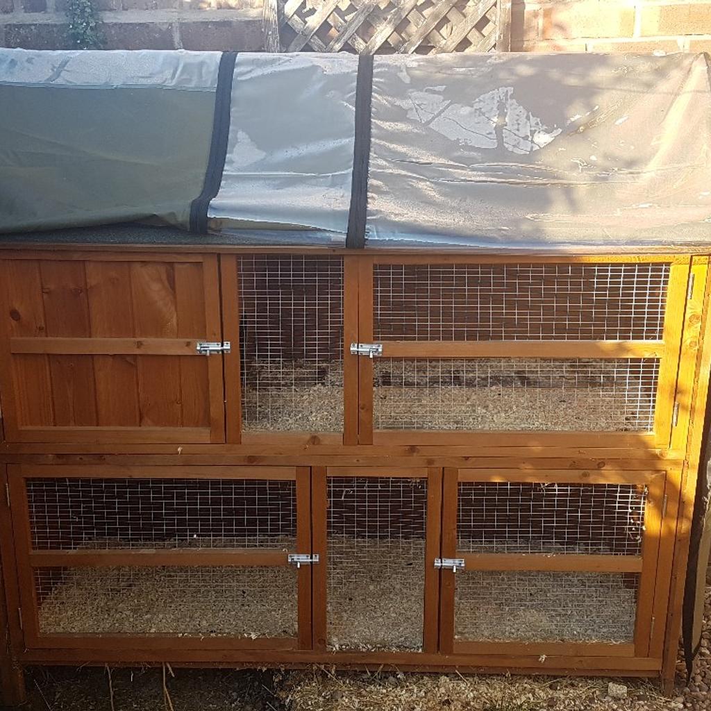 5ft Rabbit/Guinea Pig Hutch + thermal cover in WA4 Grappenhall for £55.
