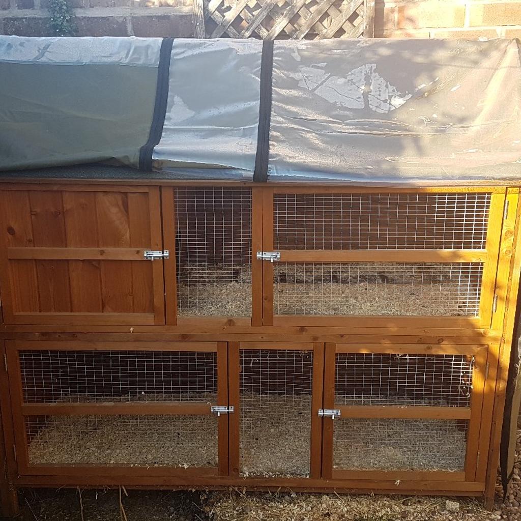 5ft Rabbit/Guinea Pig Hutch + thermal cover in WA4 Grappenhall for £55. ...