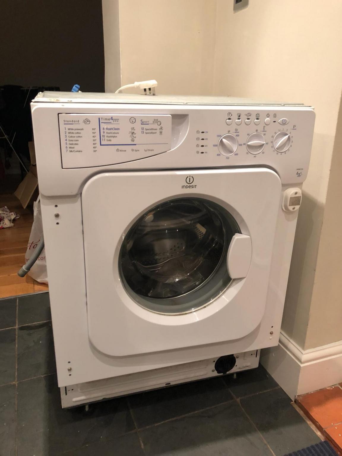 indesit iwme126 washing machine