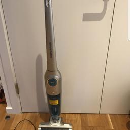 Morphy Richards Cordless Vacuum supervac. Handstick 732004 Dual power Silver/ Blue.
Comes with original charger.
Bought new at £95 ,3 months ago.
Works Amazingly

Collection Only
