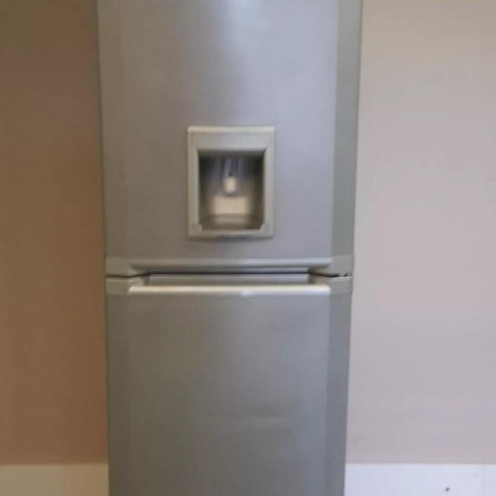 Beko Grey fridge freezer in Selby für 1,00 £ zum Verkauf Shpock DE