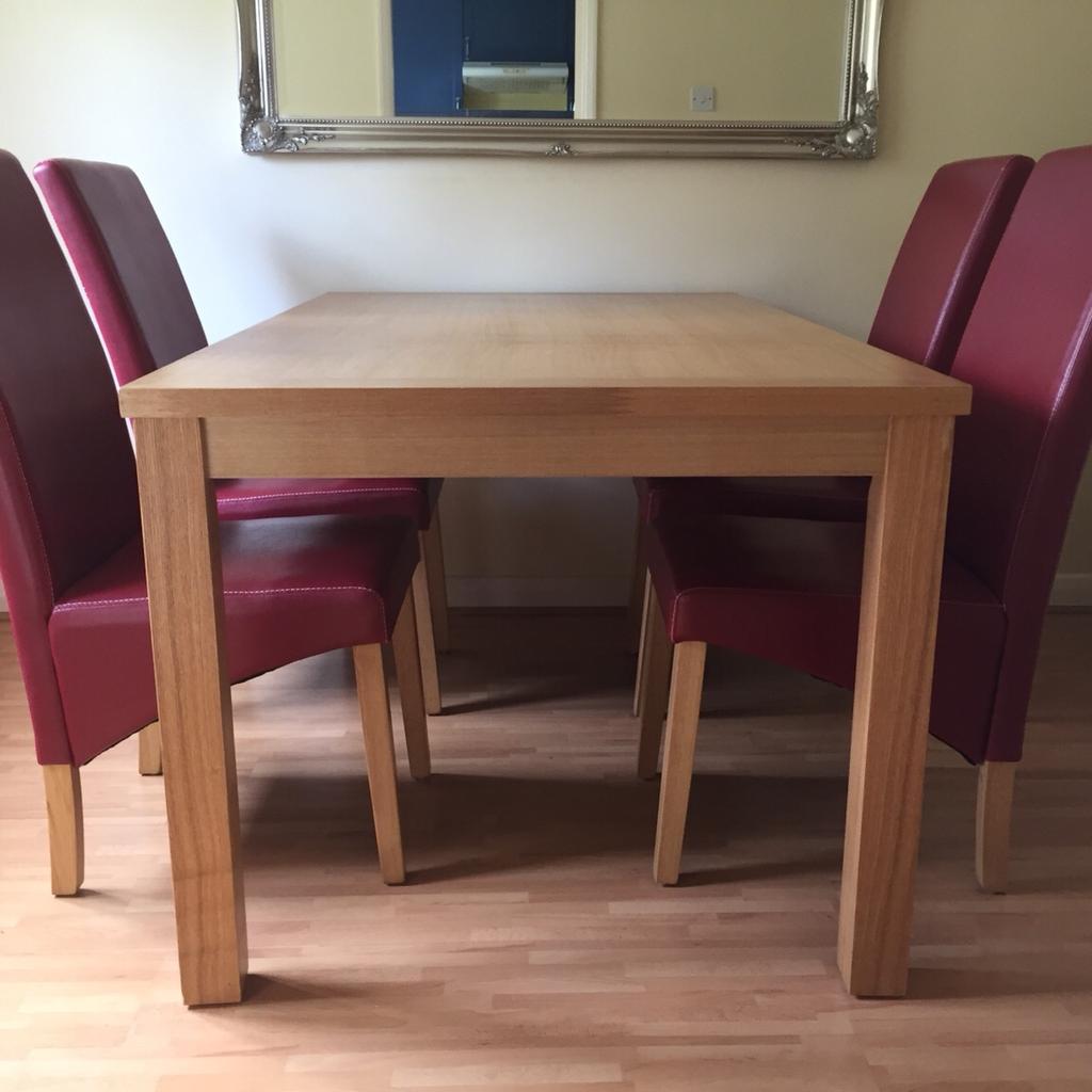 Oak Effect Dining Suite and 6 Chairs in HU15 Brough für gratis zum
