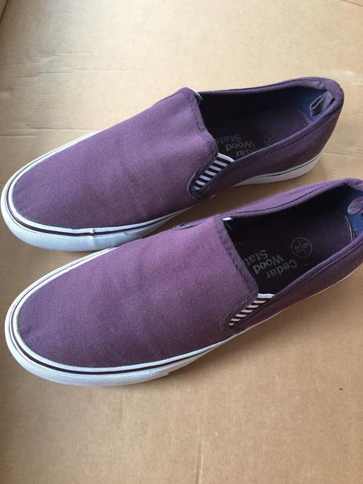 Buy & Sell South East London Eden Park - South East London - Photos for Burgundy Canvas Deck/trainer Shoes