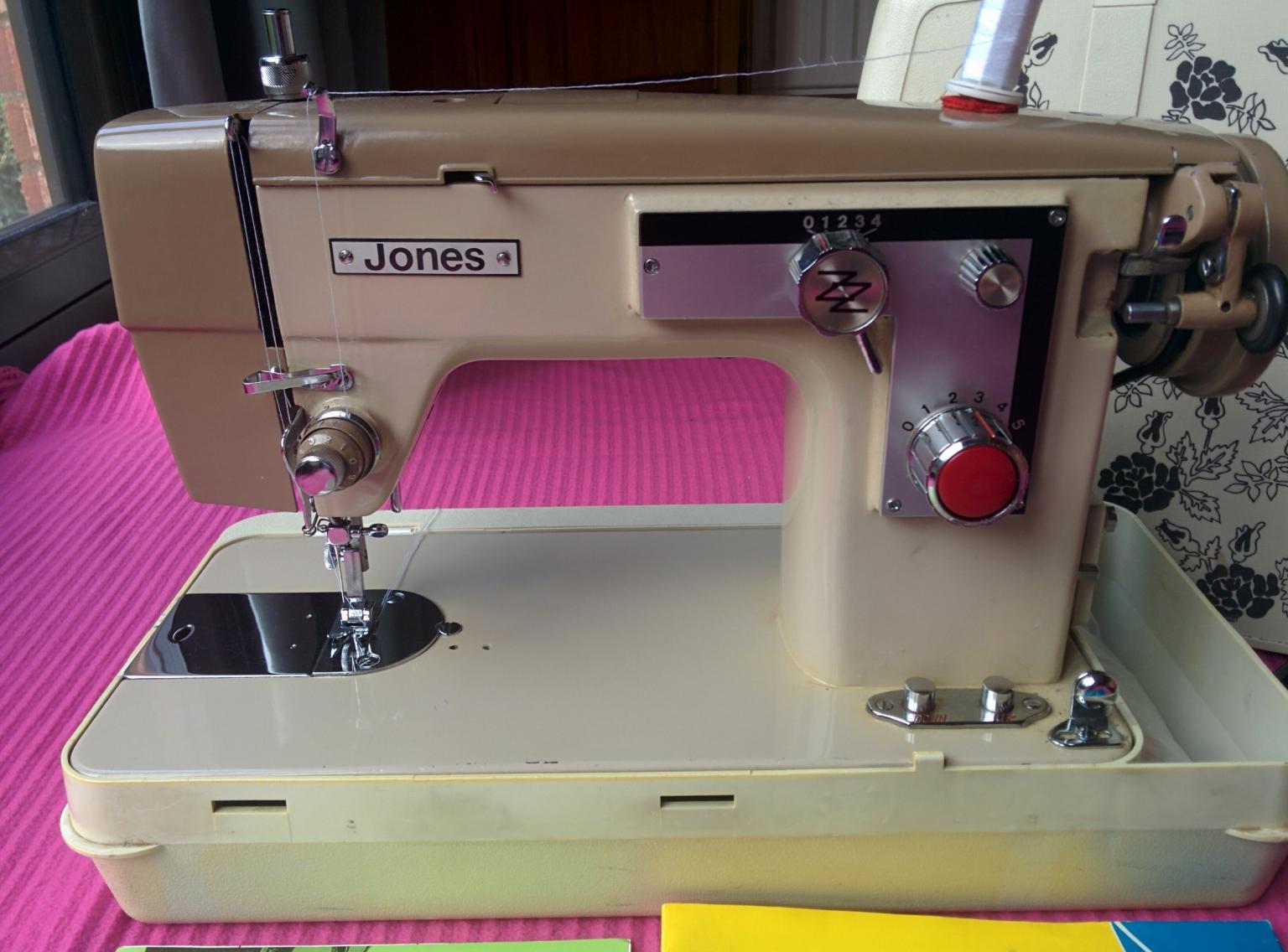 Jones Zig Zag Sewing Machine 1970s Retro in B80 Redditch for £50.00