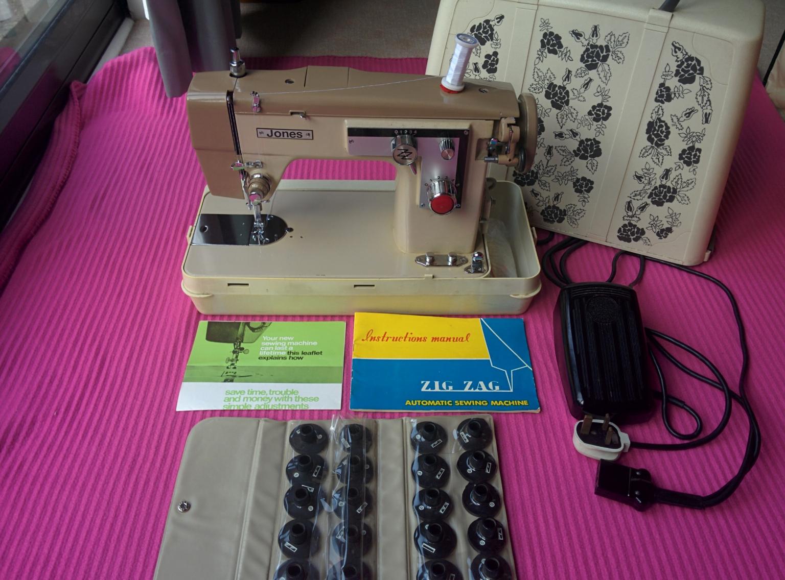 Jones Zig Zag Sewing Machine 1970s Retro in B80 Redditch for £50.00