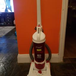 excellent condition Hoover for sale. brilliant for all types of floors, is quite loud but does the job!.