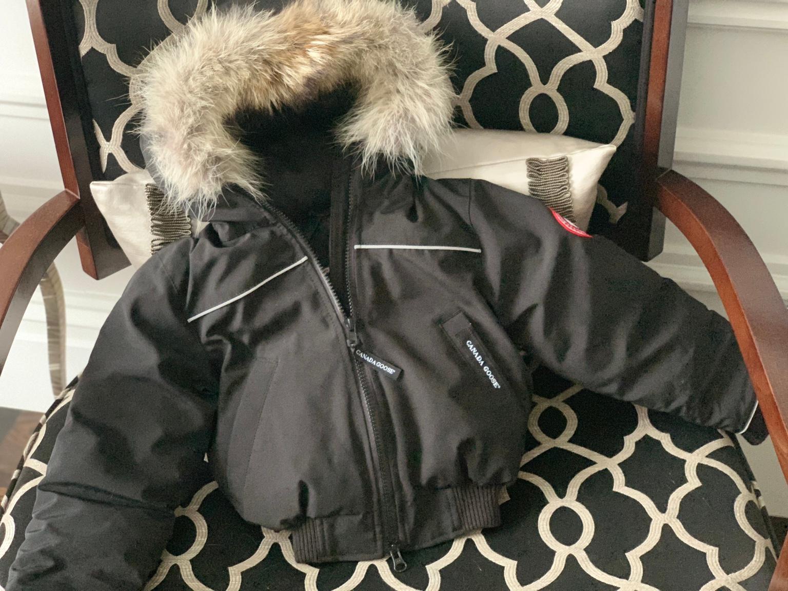 Canada Goose kids Grizzly Bomber 7995K $650 size 6-7