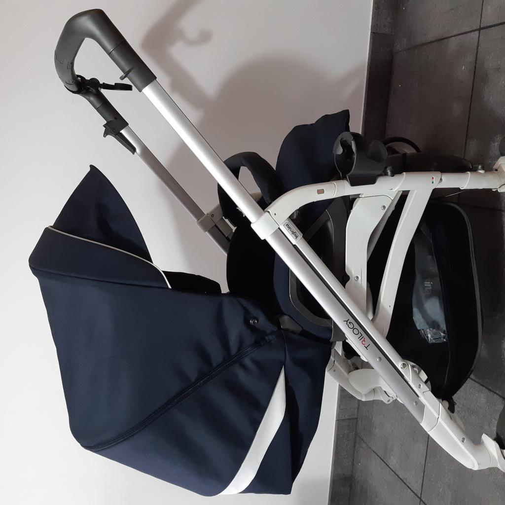 Trio Inglesina Trilogy Blu Marine in 29122 Piacenza for 350.00