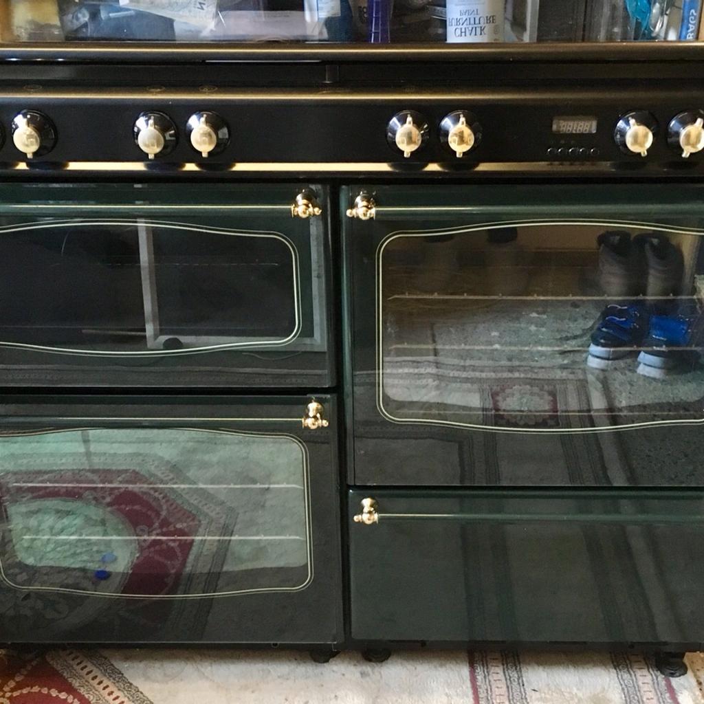 Diplomat dual fuel range cooker in London Borough of Bexley for £400.00