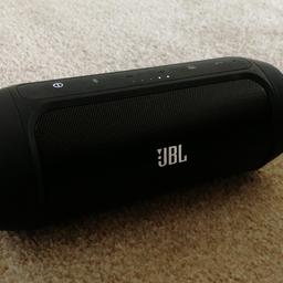 Sell original jbl charge 2 perfect battery perfect conditon like new. Battery holds 8h music play easy. Good bass.