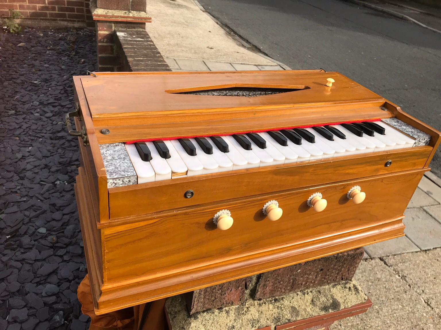 Harmonium Indian in RM5 London für 60,00 £ zum Verkauf Shpock DE