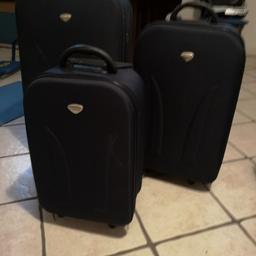 Set 3 valigie nuove mai usate
Piccola media grande