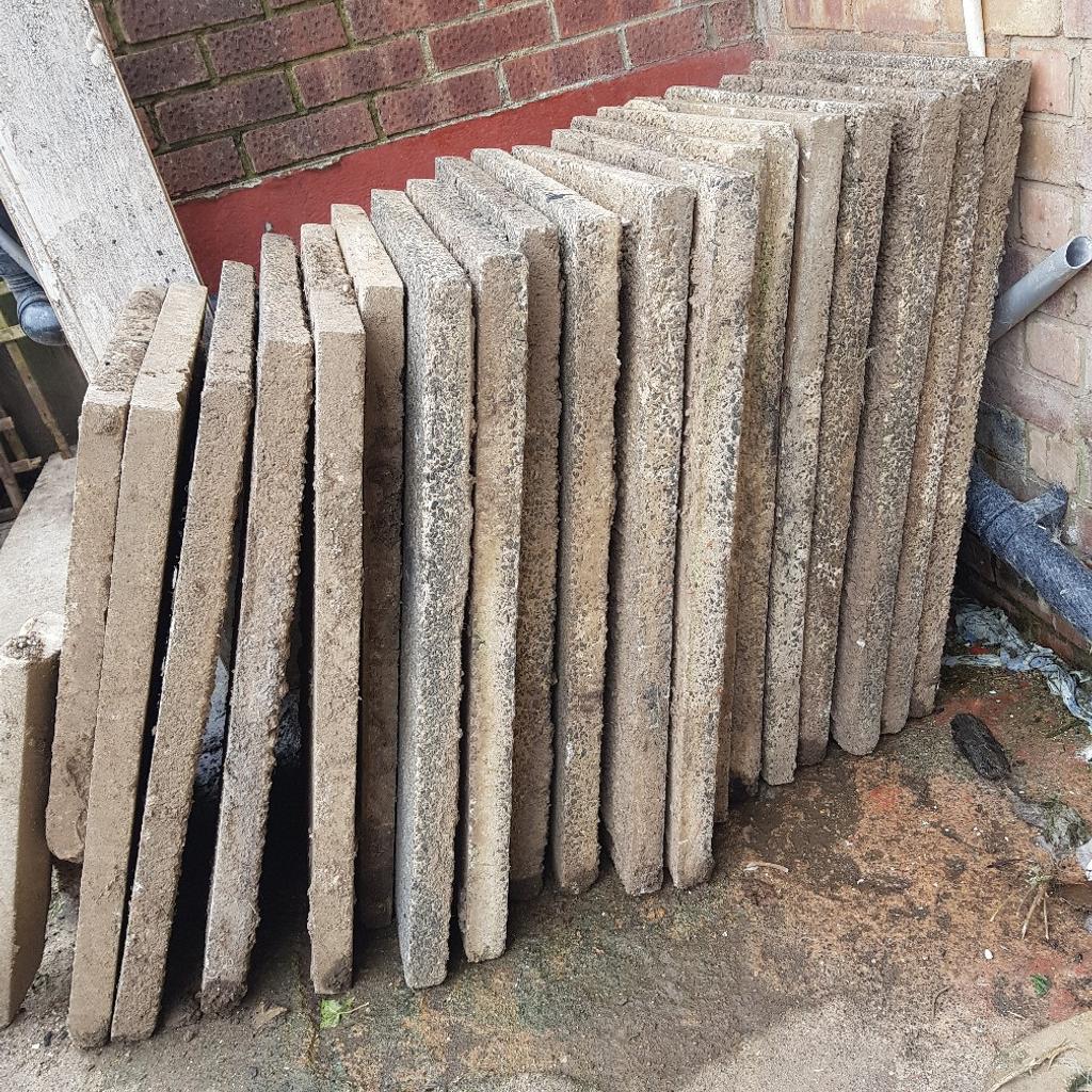 paving slabs freee in TS3 Middlesbrough für gratis zum Verkauf | Shpock DE