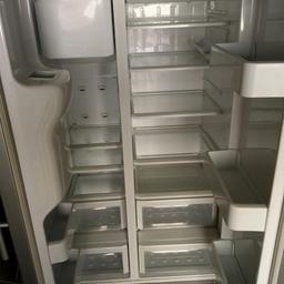doppeltüriger kühlschrank von samsung

kühlt nicht mehr richtig.. reperatur würde 150€ kosten

nur selbstabholung