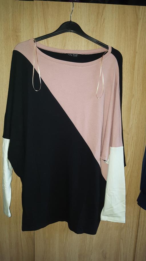 Buy & Sell Martland Park Wigan - Photos for womens top