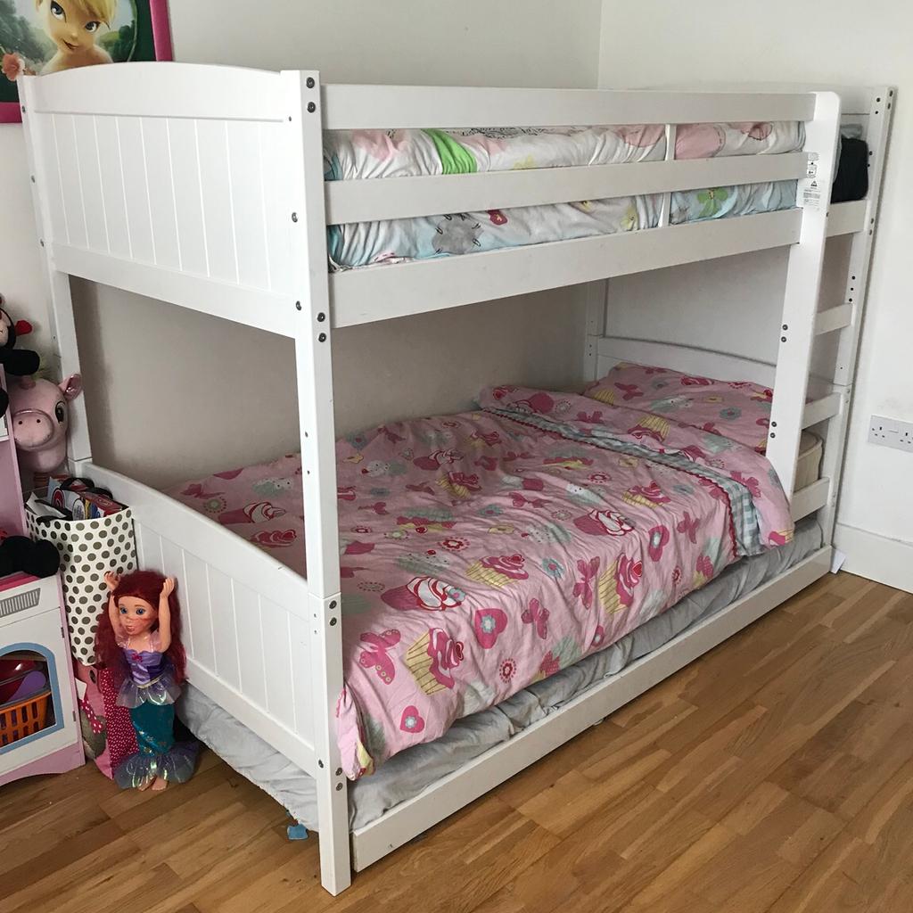 Triple sleeper bunk bed with mattress in CR8 London für 140,00 £ zum