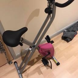 Selling a exercise bike—£30
Folds up 
Only been used once literally and didn’t like it so basically brand new.
Pick up Rothwell