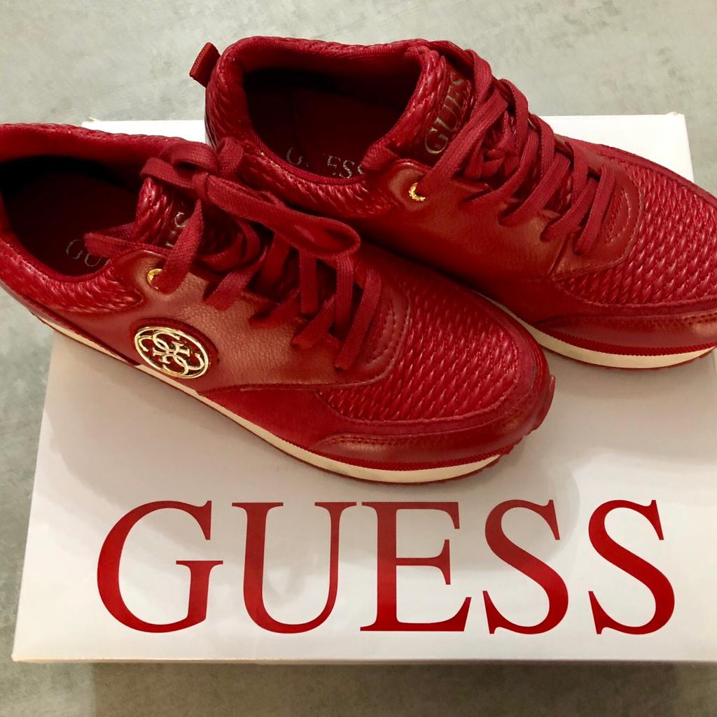 Guess scarpe 2025 rosse 2018