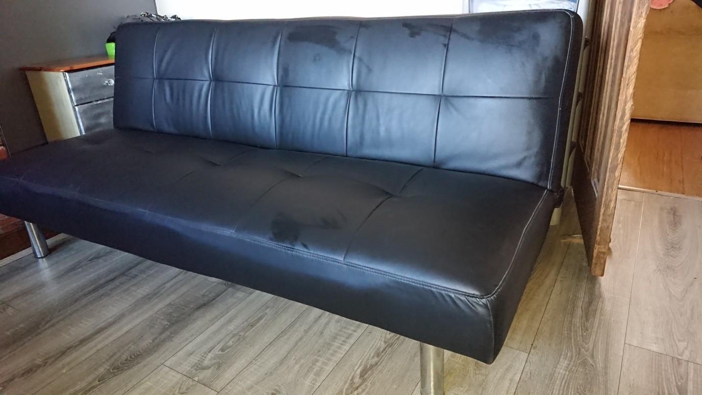 Black leatherette sofa bed in ST10 Moorlands für 40,00 £ zum Verkauf