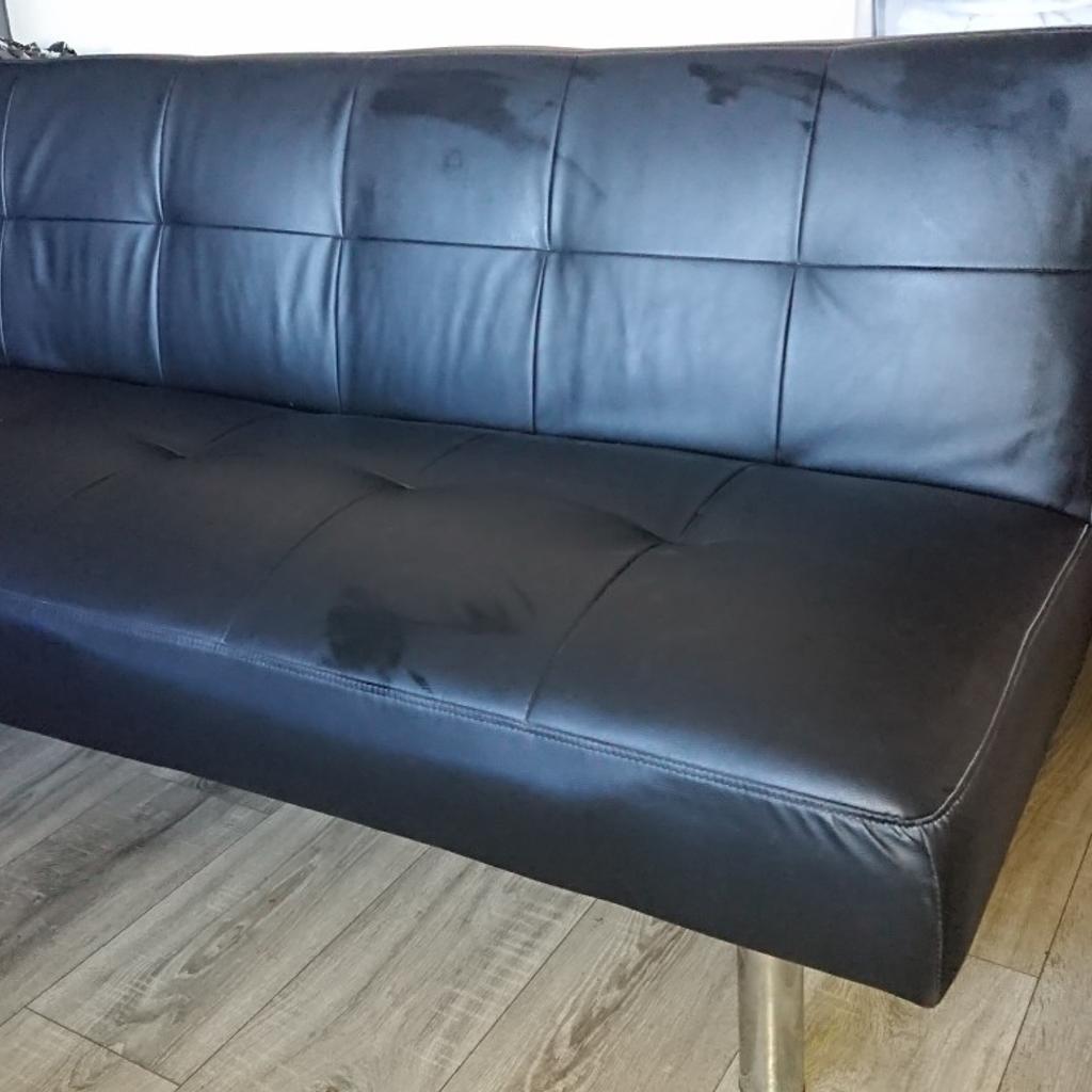 Black leatherette sofa bed in ST10 Moorlands für 40,00 £ zum Verkauf
