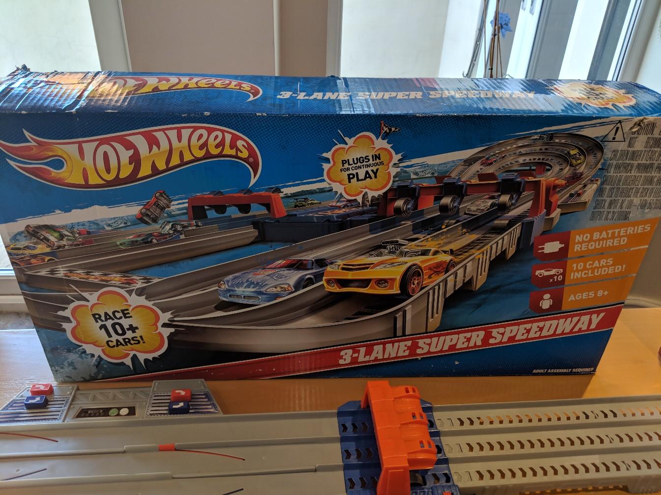 3 lane super speedway hot wheels online