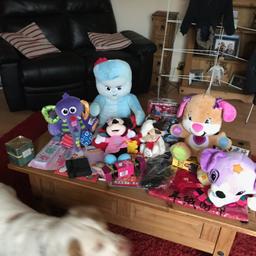 Large selection of new and used items ideal for car boot sale all in good condition looking for £30 for the lot dog in picture not included in sale